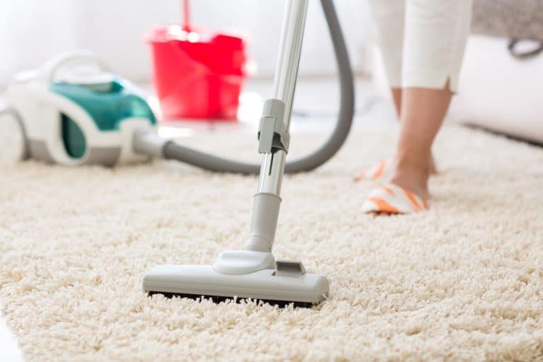 Suction grey carpet cleaning with vacuum cleaner, How To Descale A Carpet Cleaning Machine?