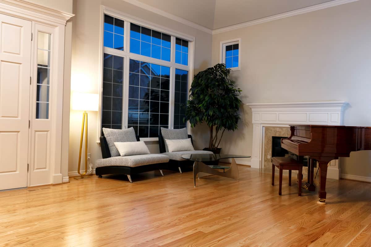 a modern-living-room-real-oak-hardwood