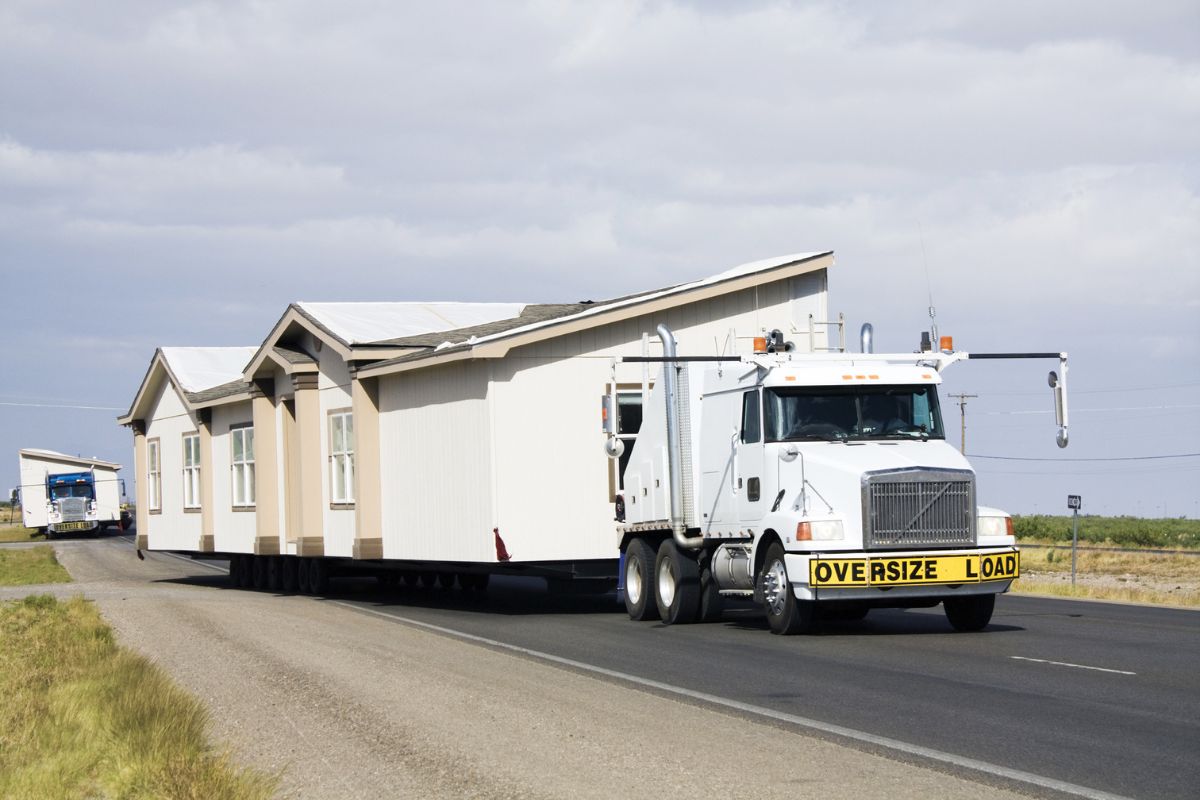Transporting portable homes - New Mexico.